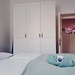 公寓 Wildflower In Privatvilla Im Herzen Merans 梅拉诺