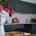 Wildflower In Privatvilla Im Herzen Merans Apartment