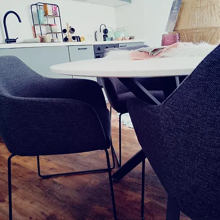 アパート Wildflower In Privatvilla Im Herzen Merans *