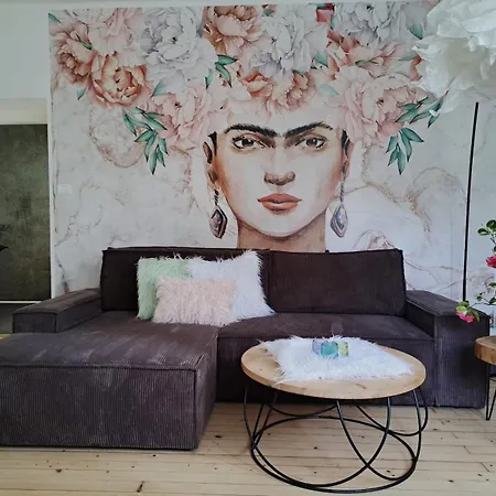 Apartment Wildflower In Privatvilla Im Herzen Merans *