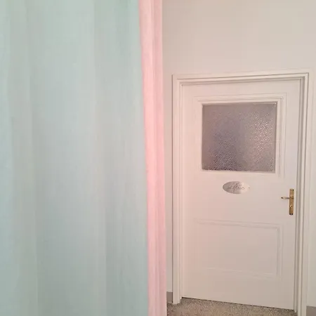 Wildflower In Privatvilla Im Herzen Merans アパート