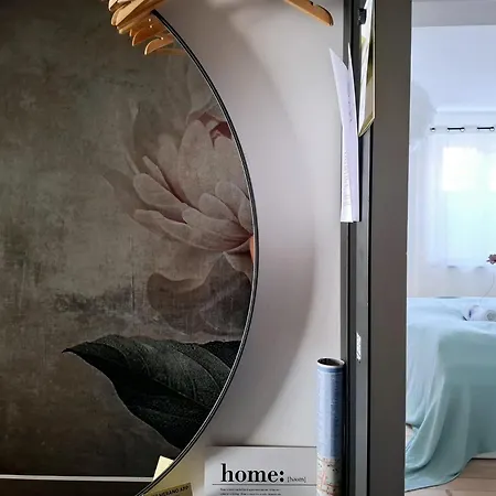 Apartment Wildflower In Privatvilla Im Herzen Merans Merano