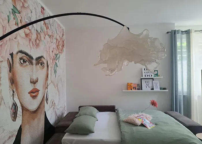 Apartment Wildflower In Privatvilla Im Herzen Merans *