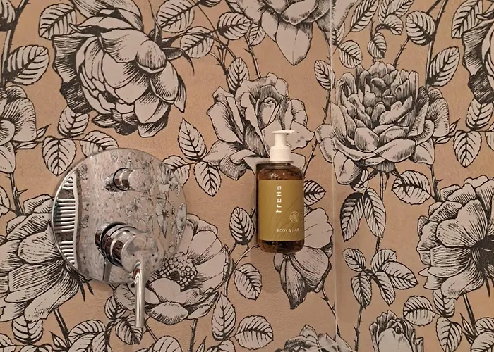 公寓 Wildflower In Privatvilla Im Herzen Merans 梅拉诺