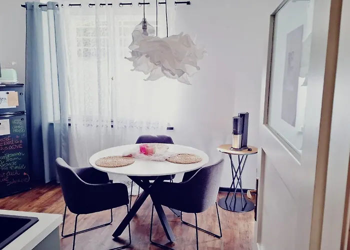 Wildflower In Privatvilla Im Herzen Merans Apartamento