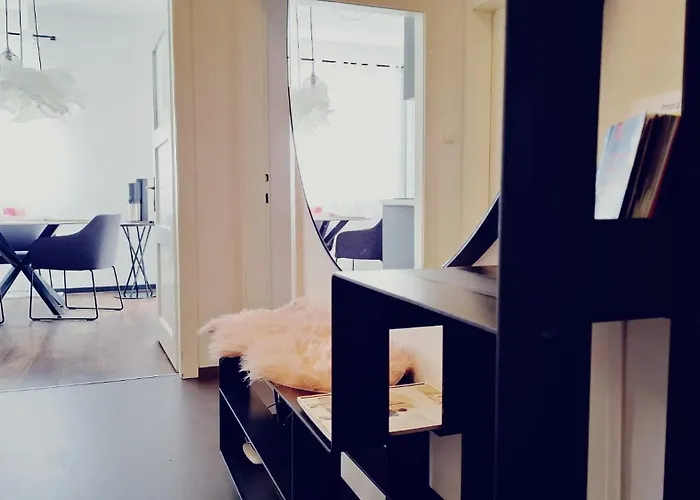 Apartment Wildflower In Privatvilla Im Herzen Merans